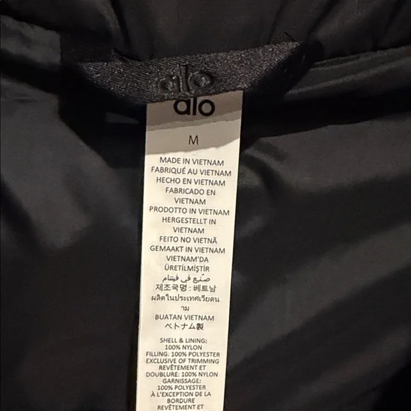 Alo Gold Rush Puffer in Black - Picture 8 of 11